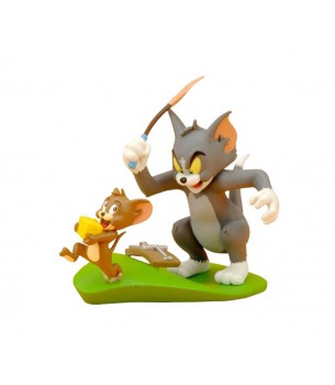 Tom & Jerry: Chasing Mini...