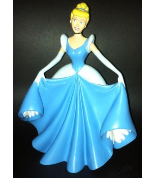 Assepoester: Cinderella statue